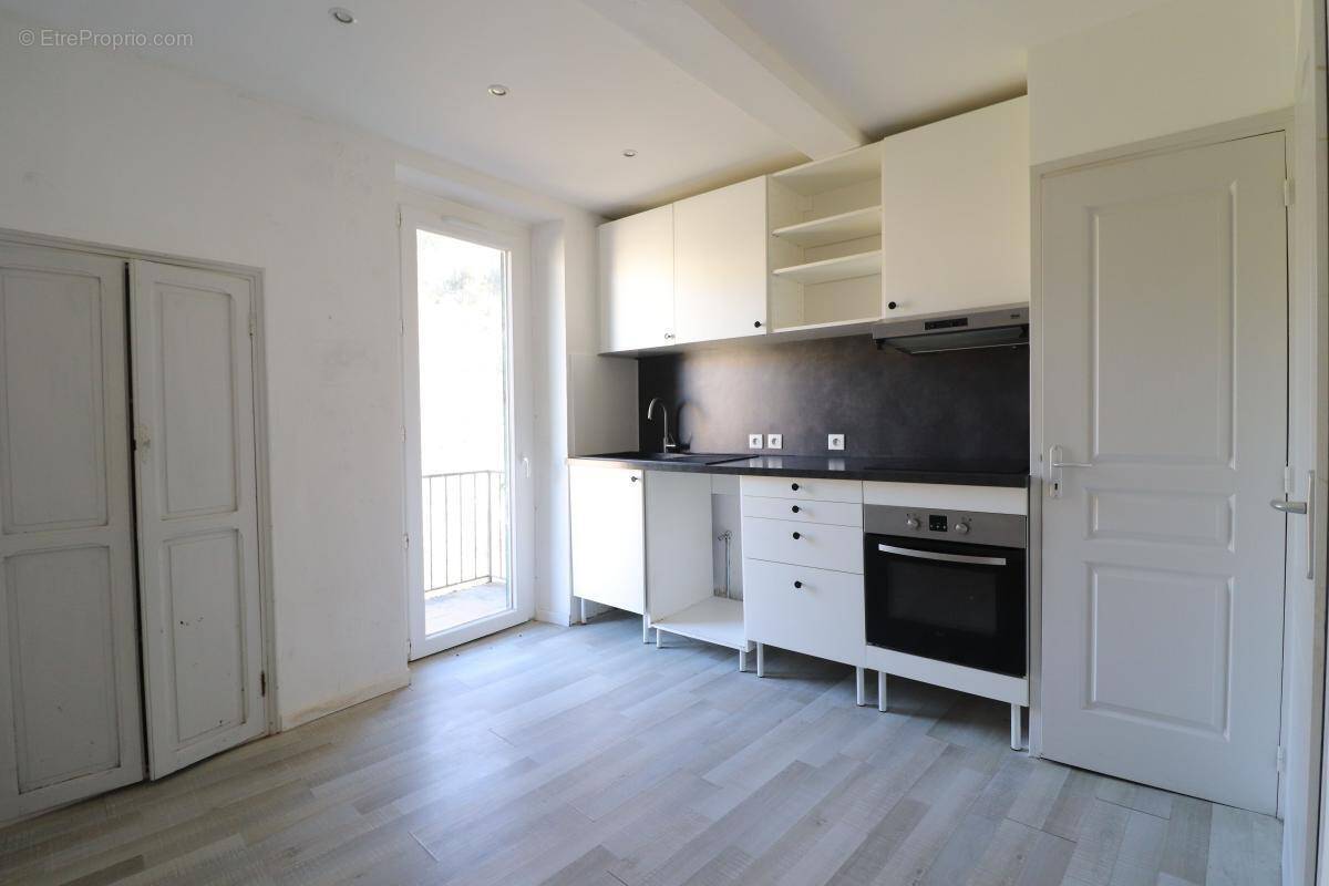 Appartement à L&#039;ESCARENE