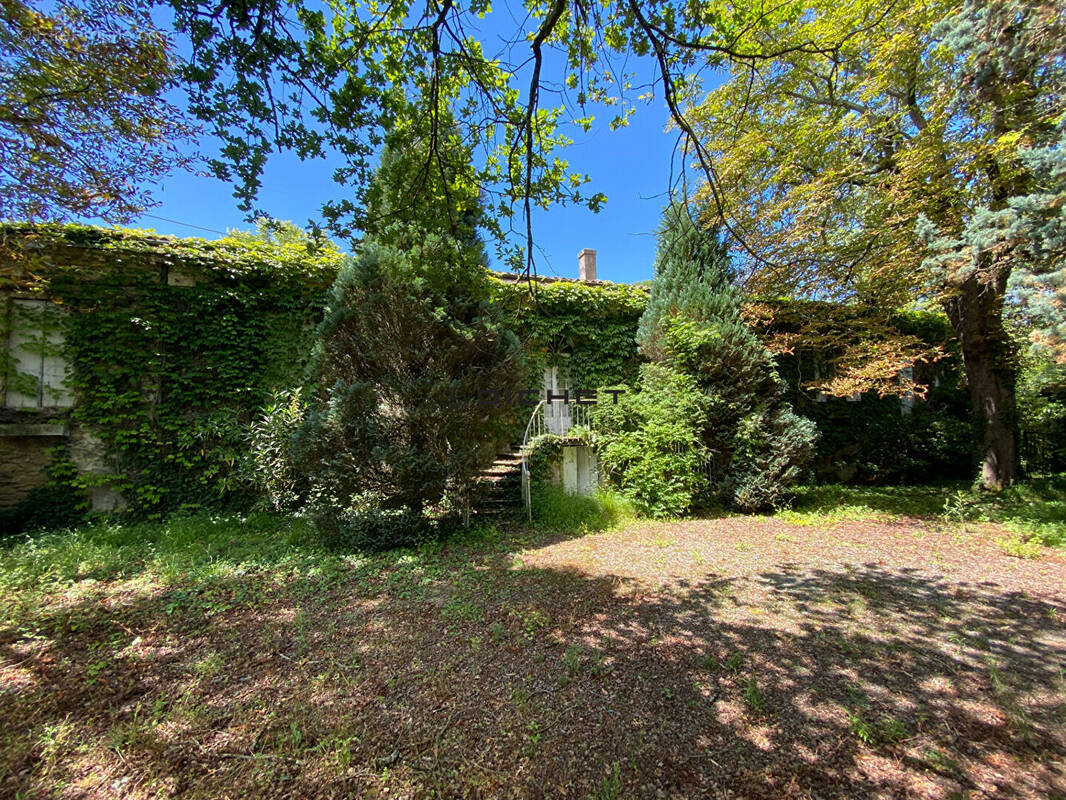 Maison à BASSENS