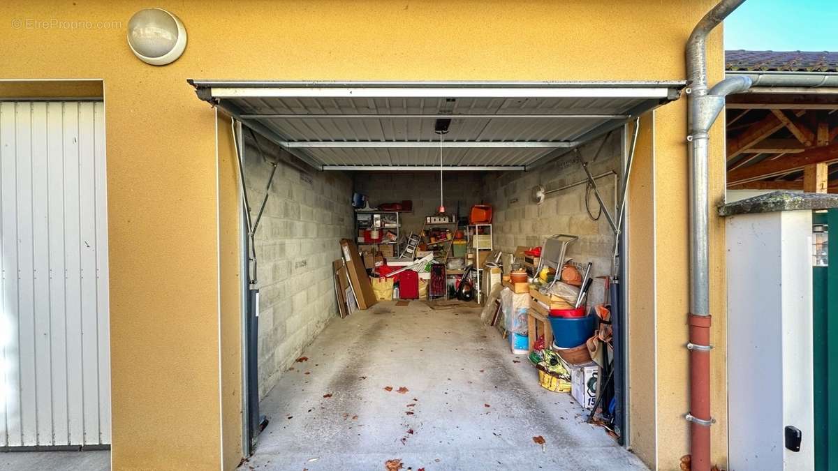 Appartement à LA MURETTE