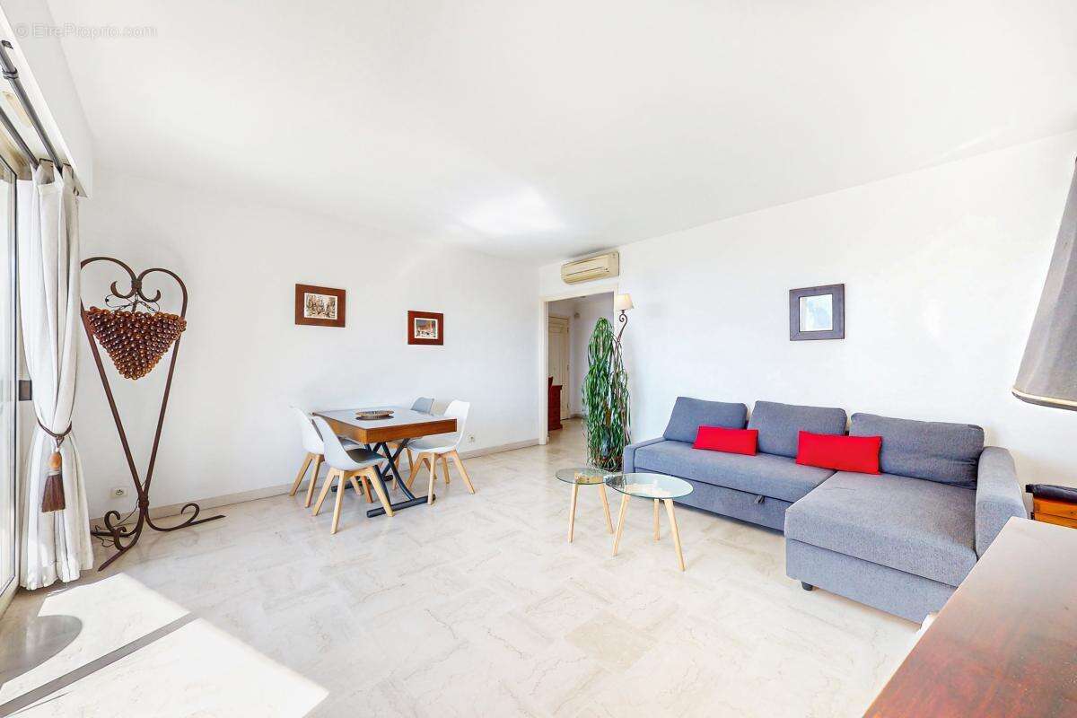Appartement à LE CANNET