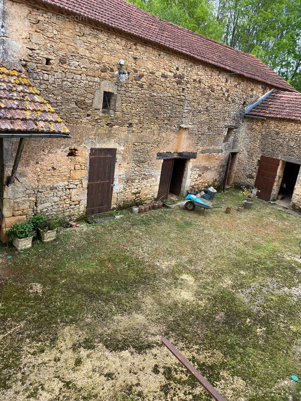Maison à BLANQUEFORT-SUR-BRIOLANCE