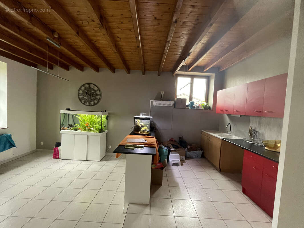 Appartement à VIGNEULLES-LES-HATTONCHATEL