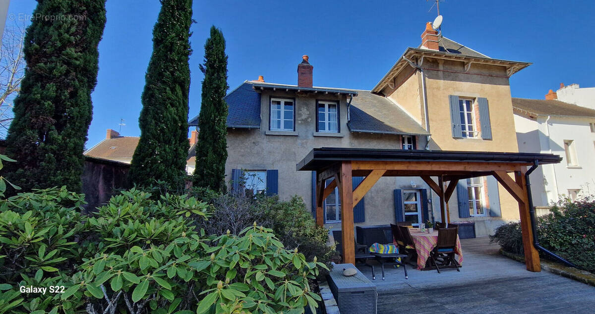Maison à COMMENTRY