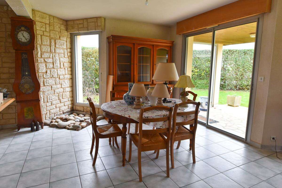Maison à CHANGE