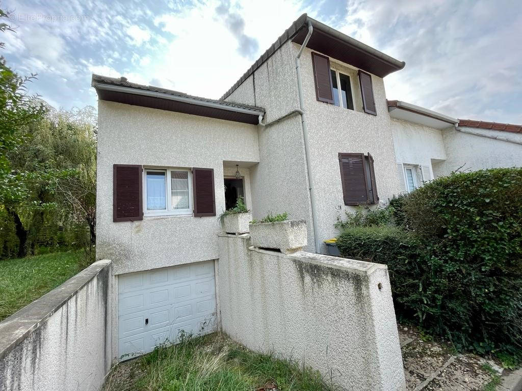 Maison à FOSSES