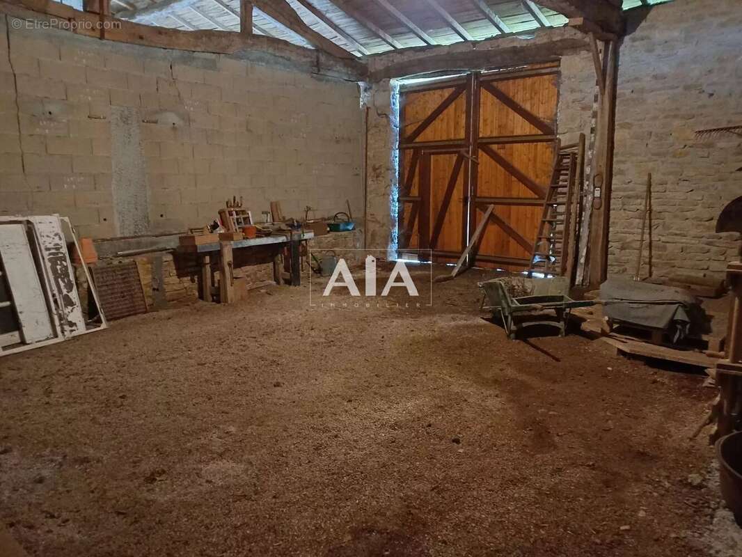 Maison à BENEST