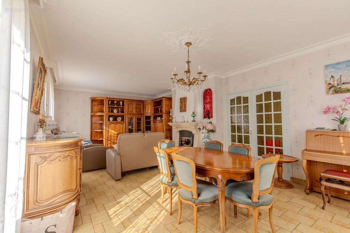 Maison à SERAINCOURT