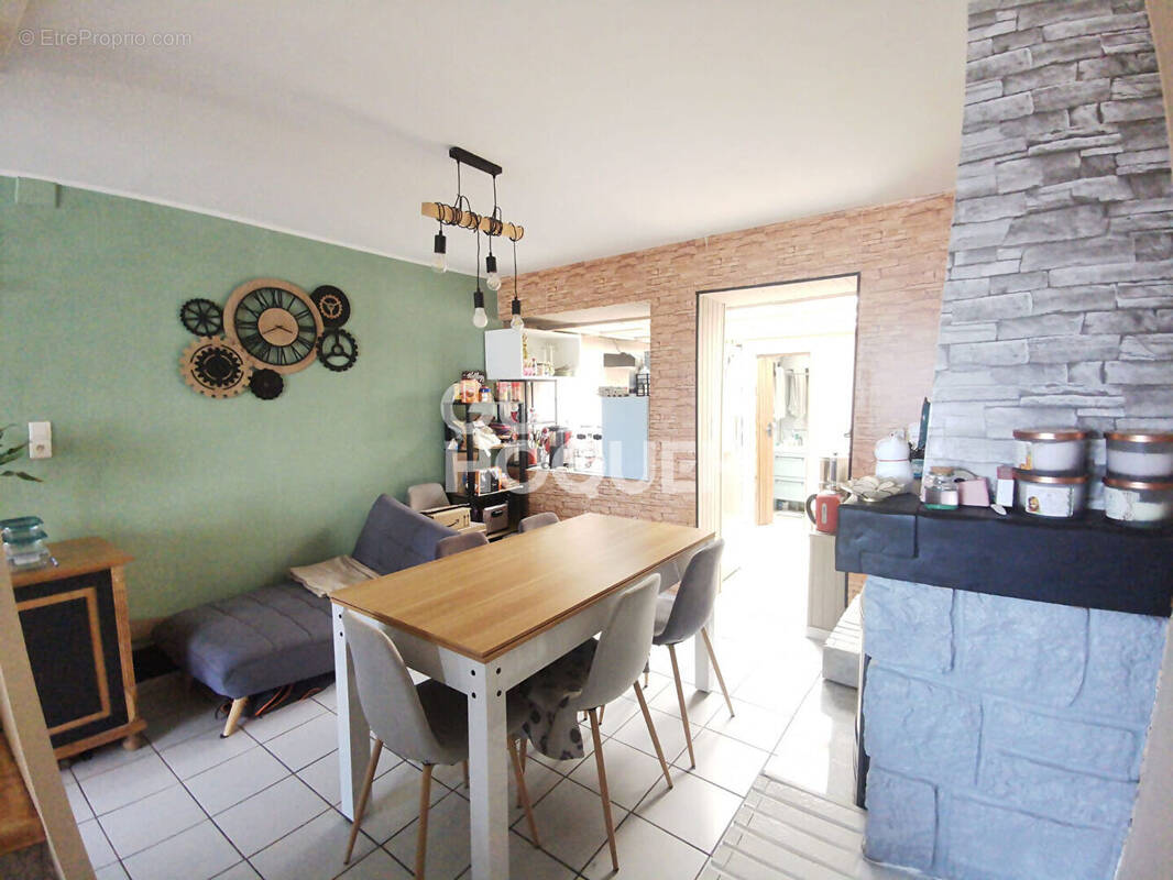 Maison à HOUPLINES