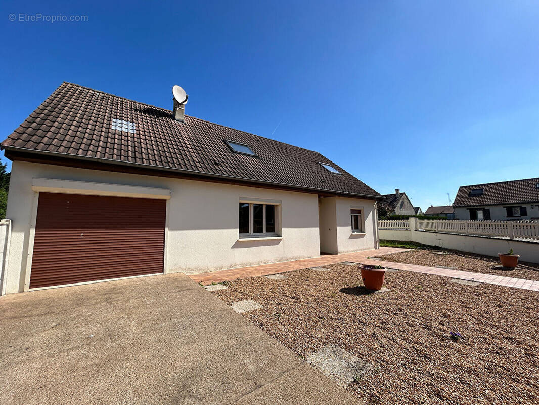 Maison à VOVES