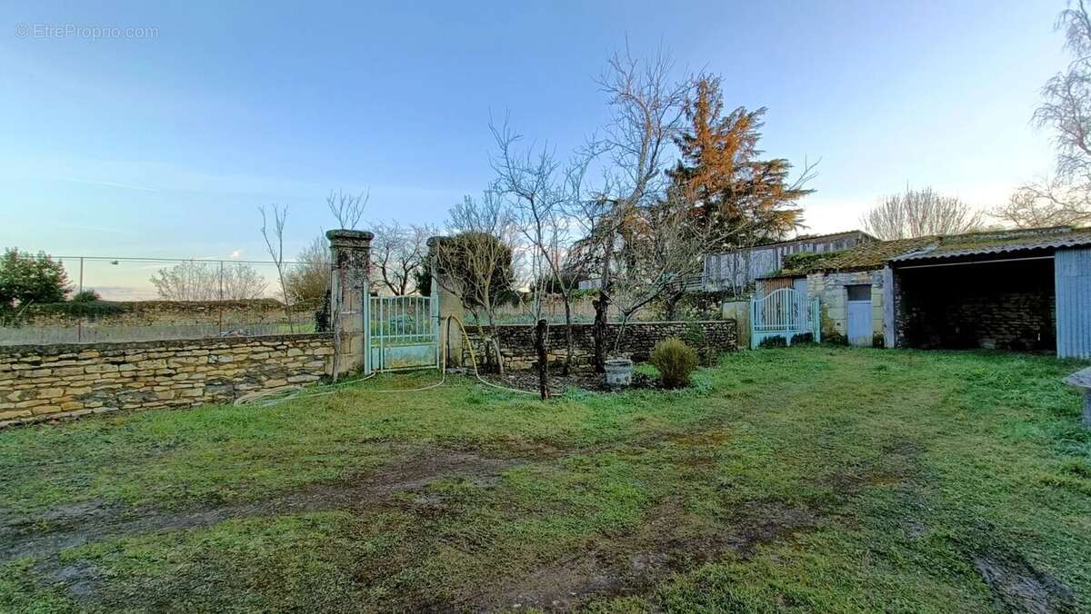 Maison à MARIGNY-BRIZAY
