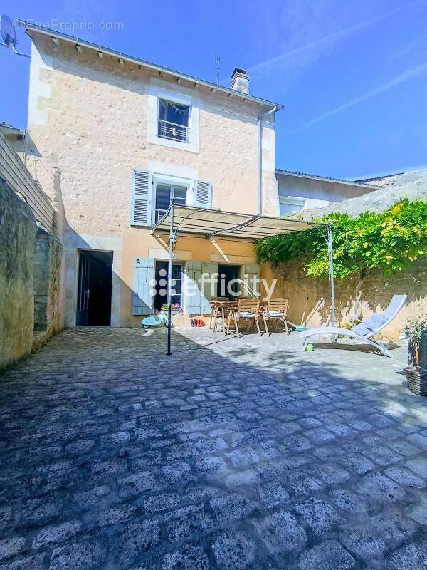 Maison à CHAUVIGNY