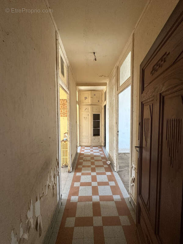Maison à LA CLAYETTE