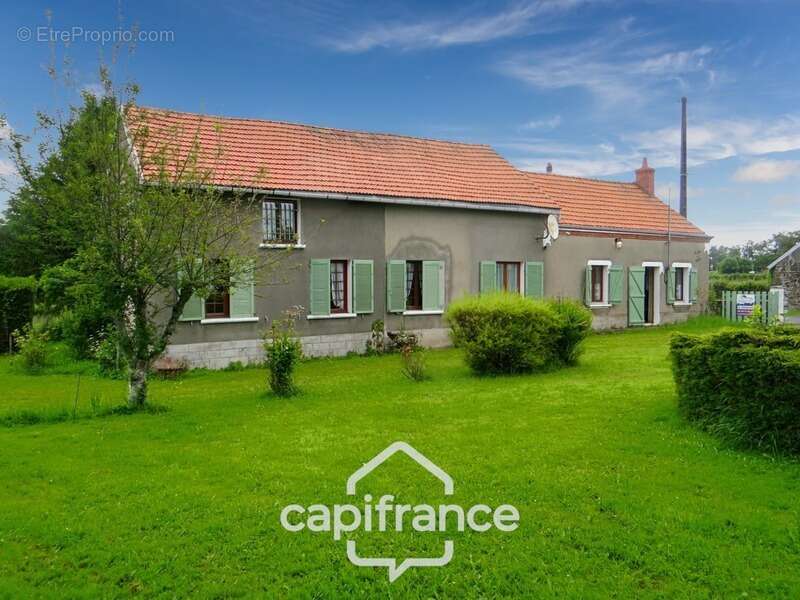 Maison à SAINT-AMAND-MONTROND