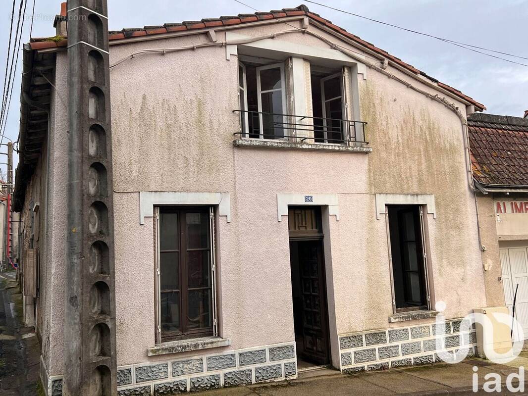 Photo 1 - Maison à CHARROUX