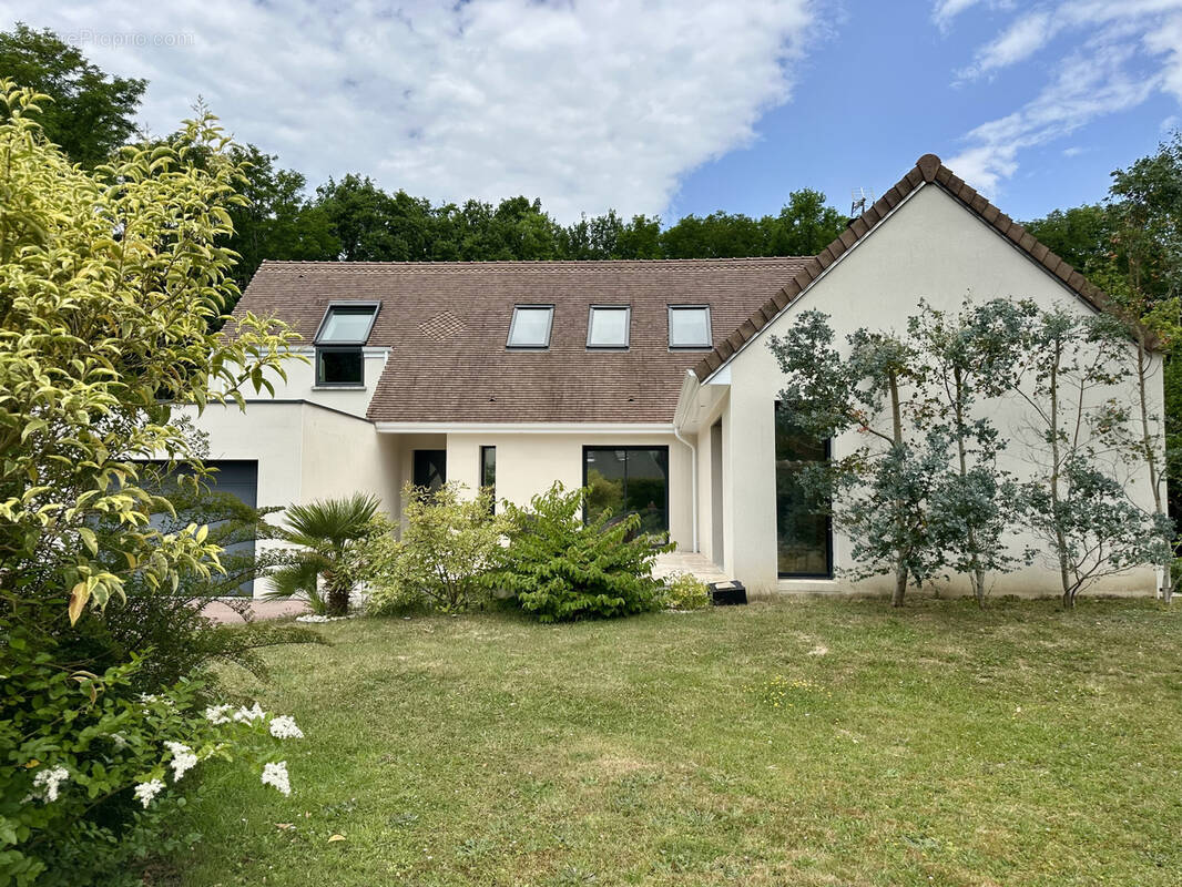 Maison à NOISY-SUR-ECOLE