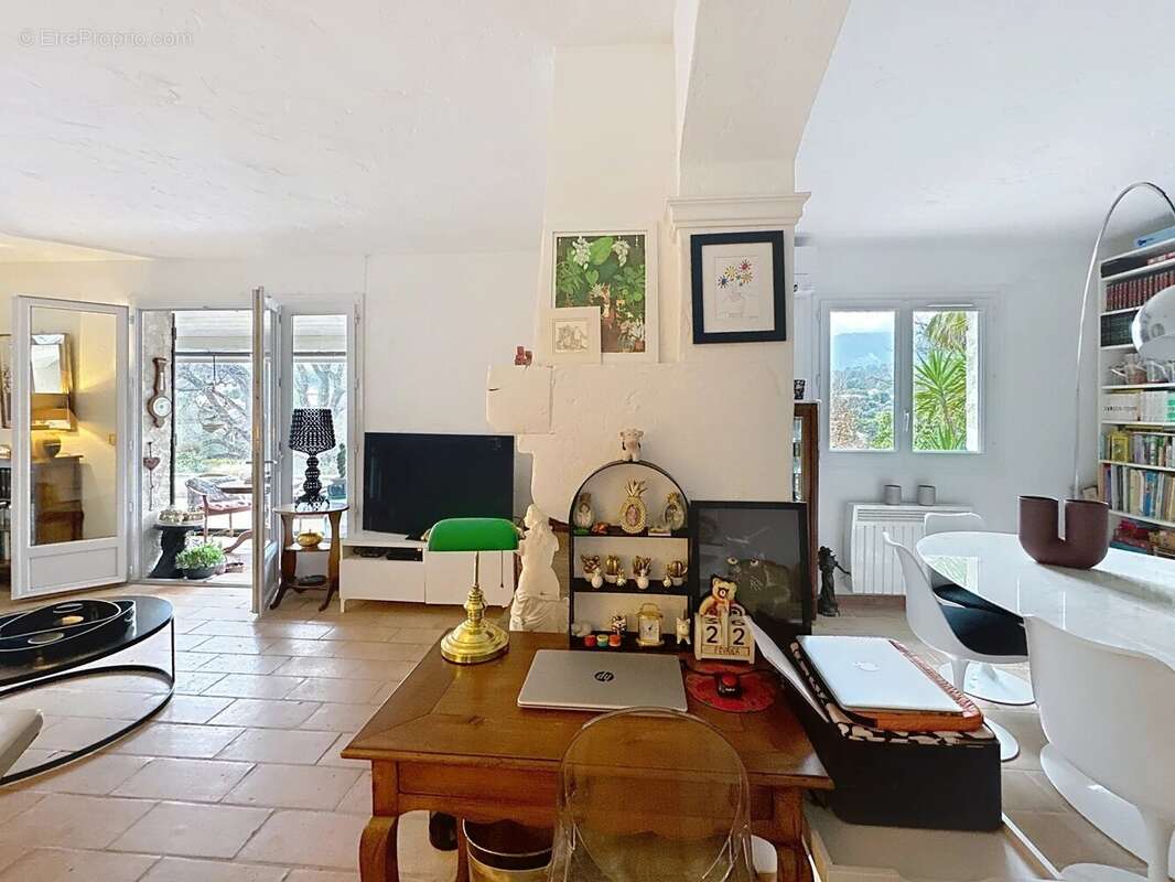 Maison à LE ROURET