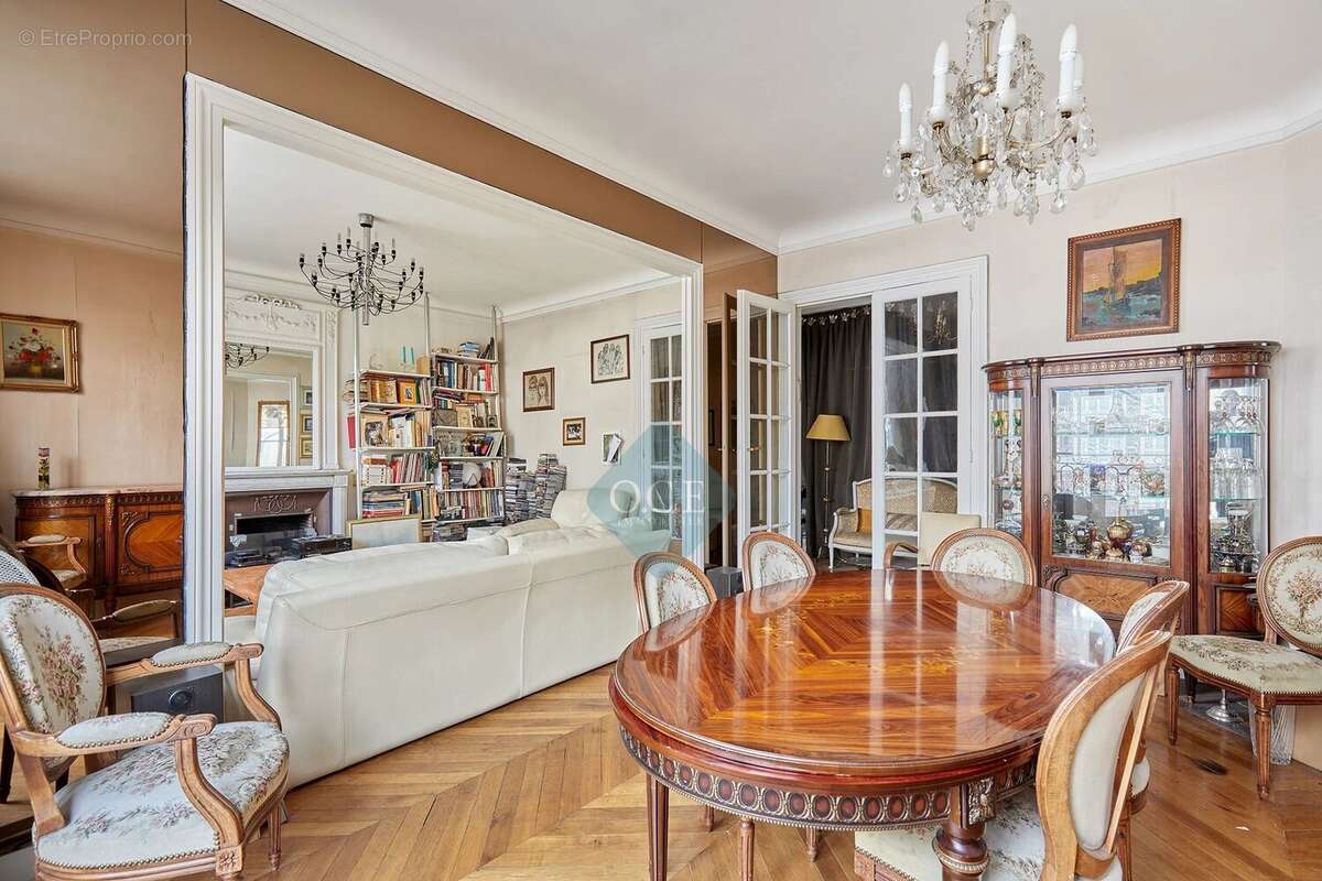 Appartement à PARIS-11E