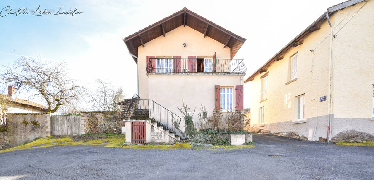 Maison à ARLANC