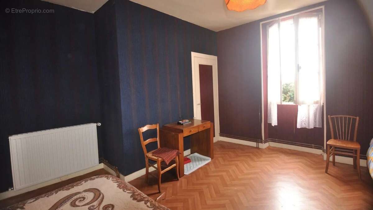 Maison à CHALAIS