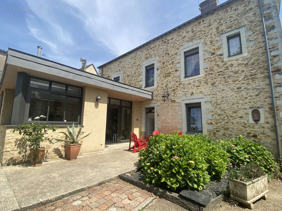 Maison à CHAMPIGNE