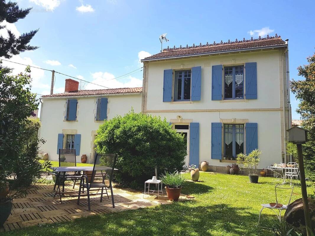 Maison à SAINT-CHRISTOPHE