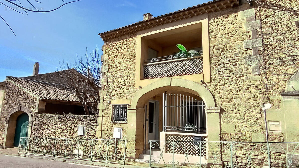 Maison à CASTILLON-DU-GARD
