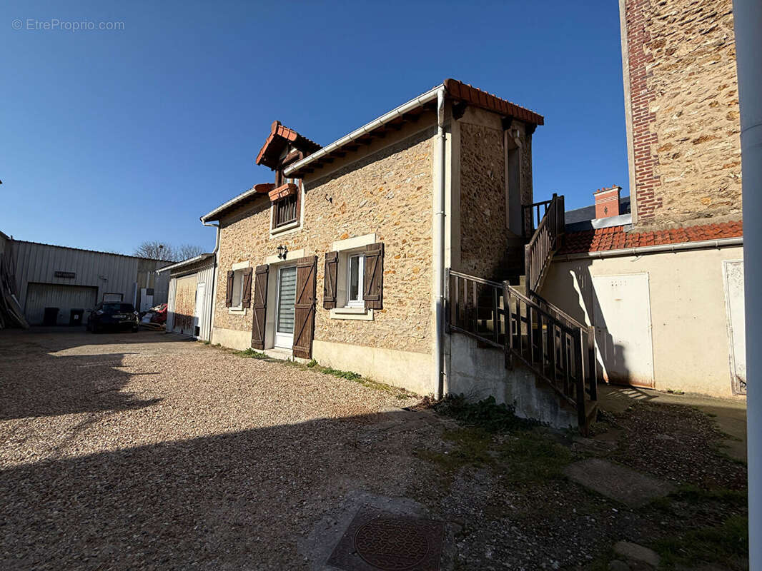 Appartement à RIS-ORANGIS
