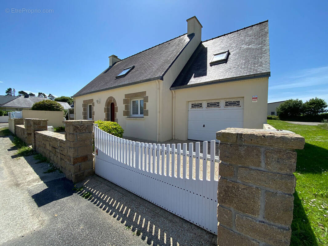 Maison à PLOZEVET