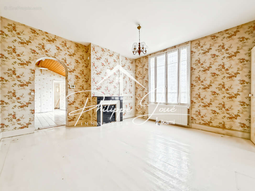 Maison à AIX-EN-OTHE