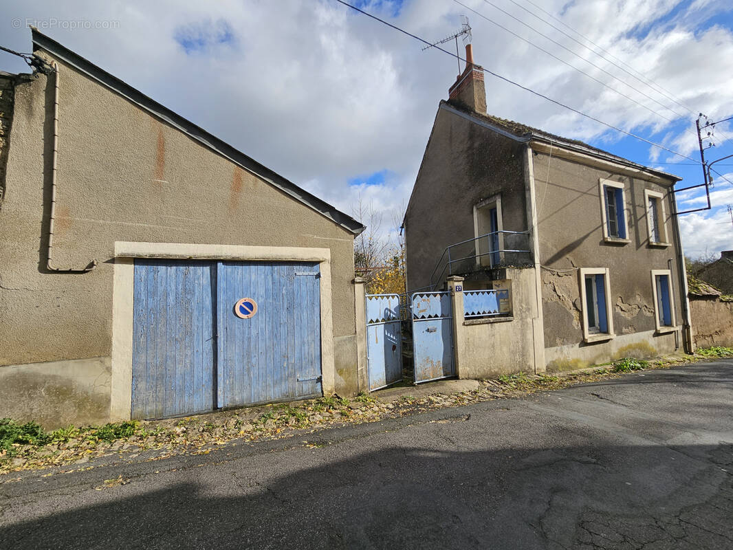 Maison à LA CHATRE