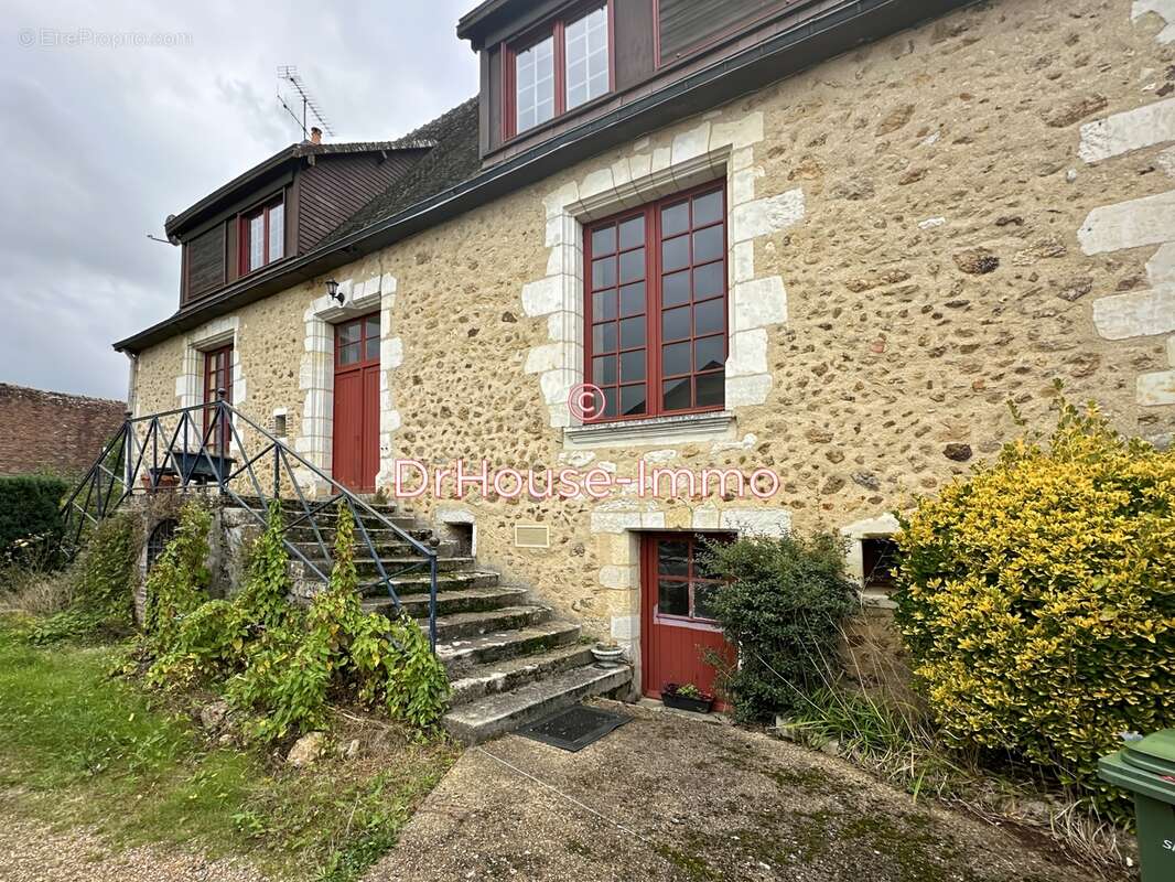 Maison à SAINT-CALAIS