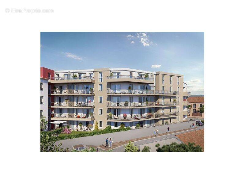 Appartement à MONTROND-LES-BAINS