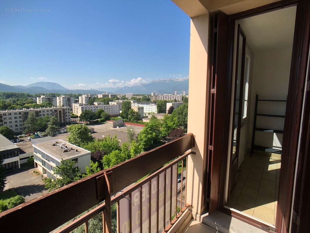 Appartement à MEYLAN