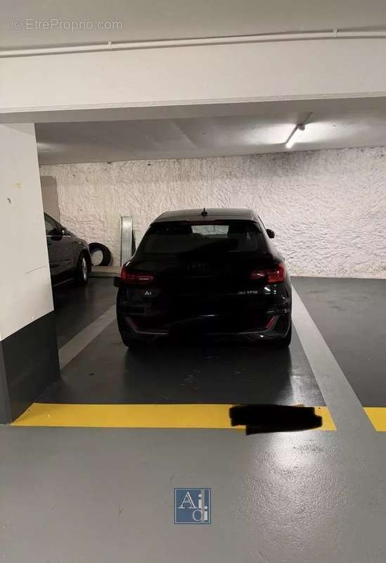 Parking à CANNES
