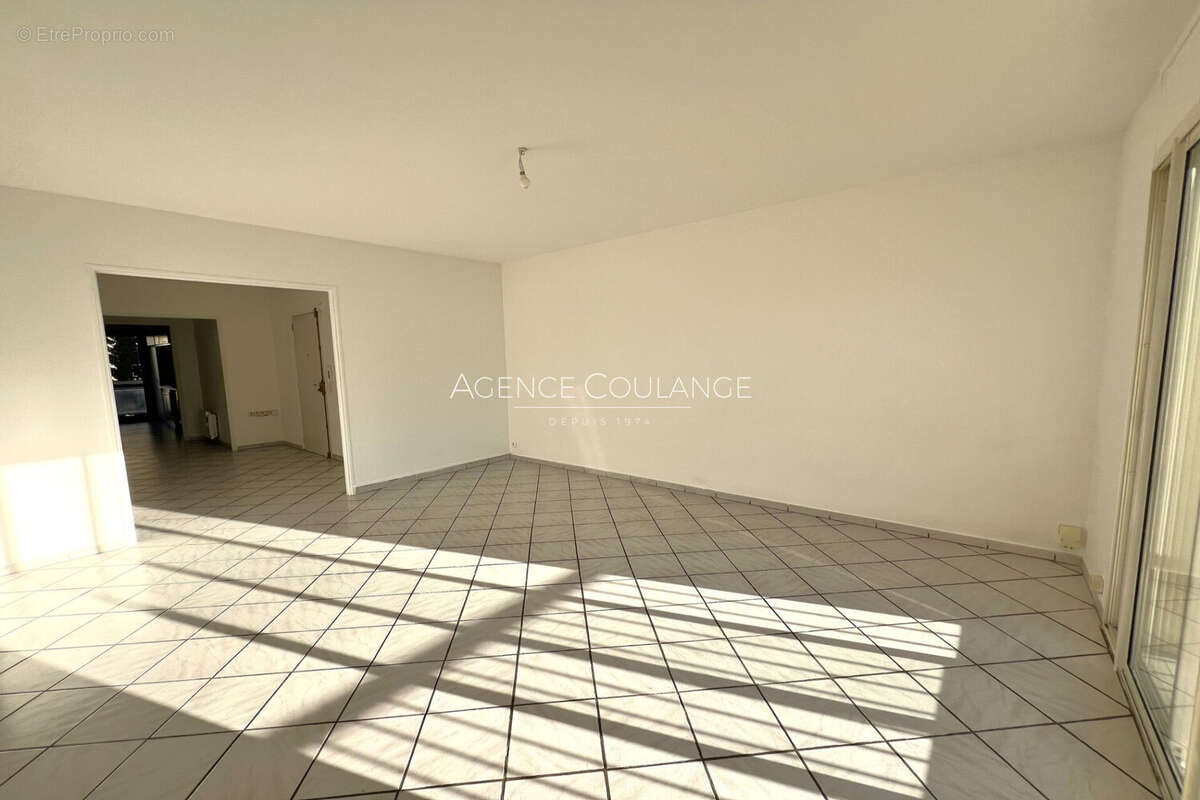 Appartement à MARSEILLE-10E