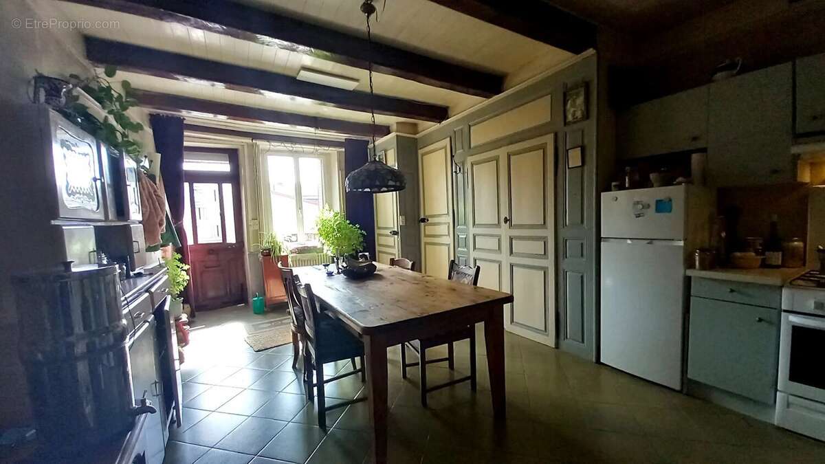 Maison à FRESNES-SUR-APANCE