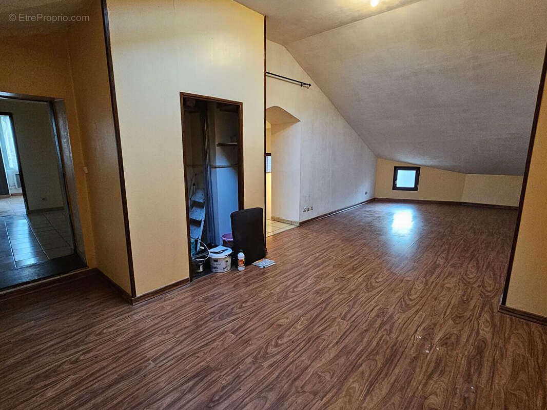 Appartement à BEAUREPAIRE
