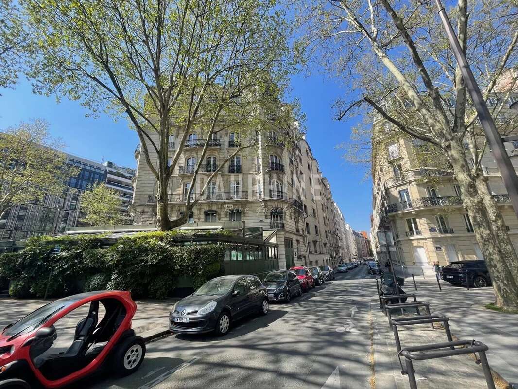 Appartement à PARIS-6E
