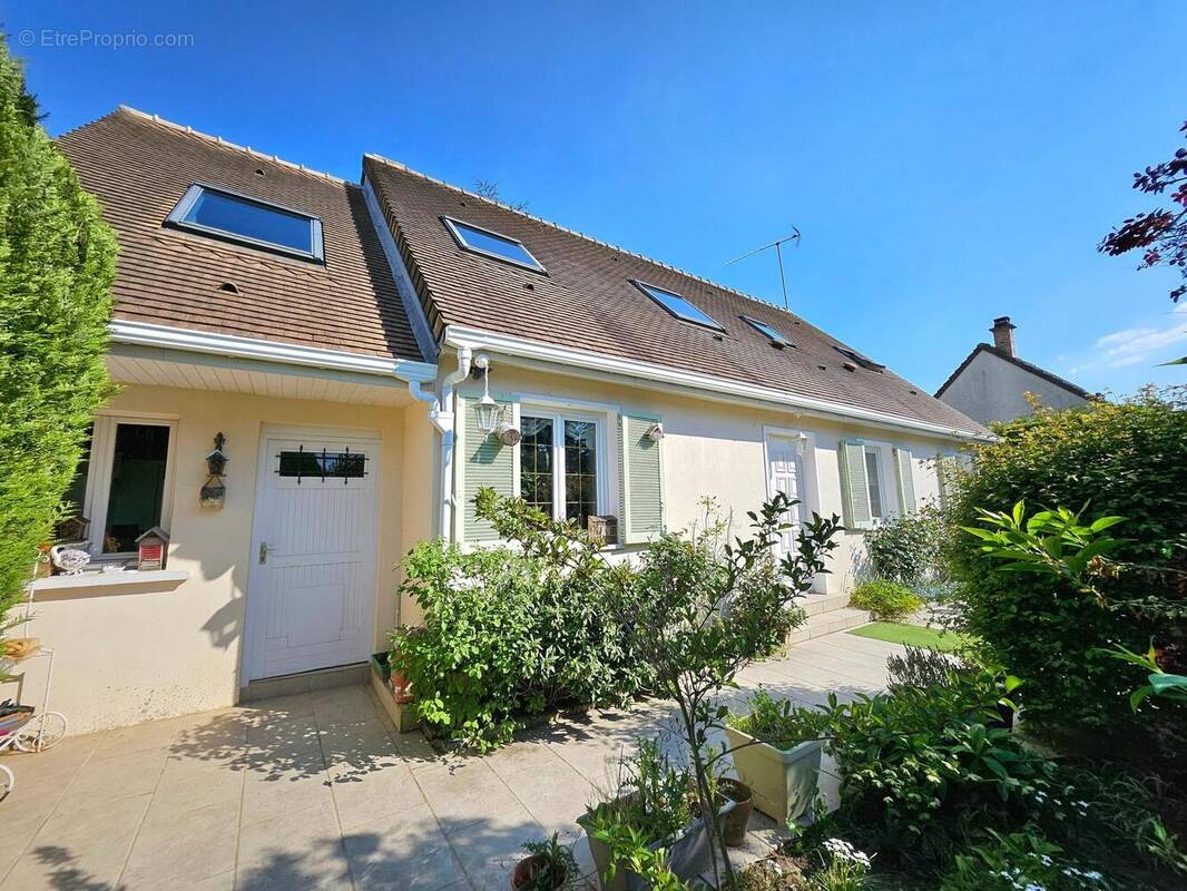 Photo 1 - Maison à LONGNES