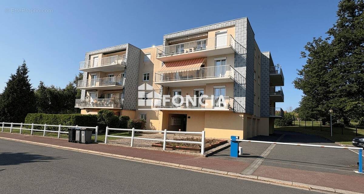 Appartement à PETIT-COURONNE