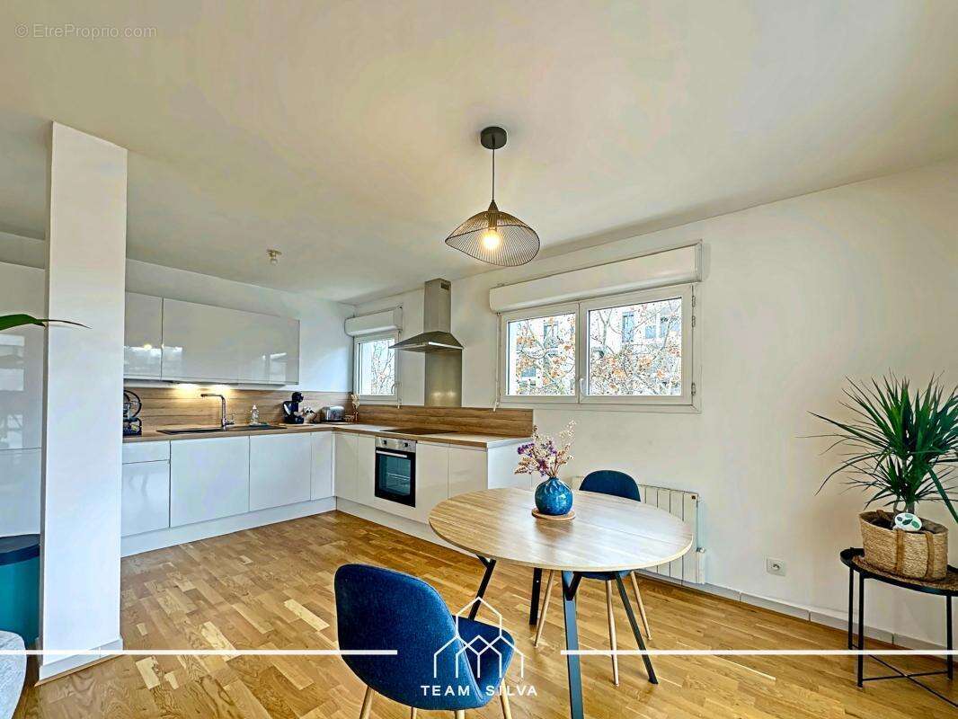 Appartement à LYON-8E