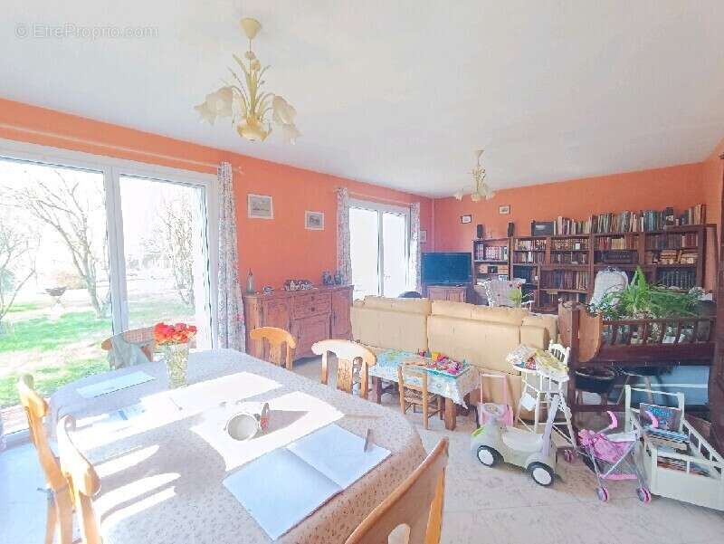 Maison à NONANCOURT