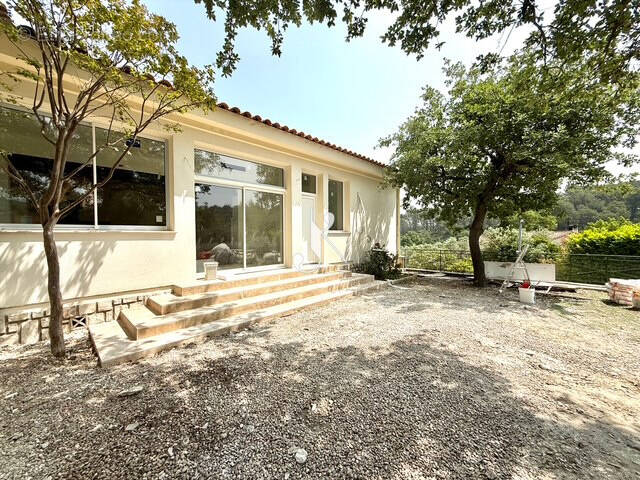Maison à GREASQUE
