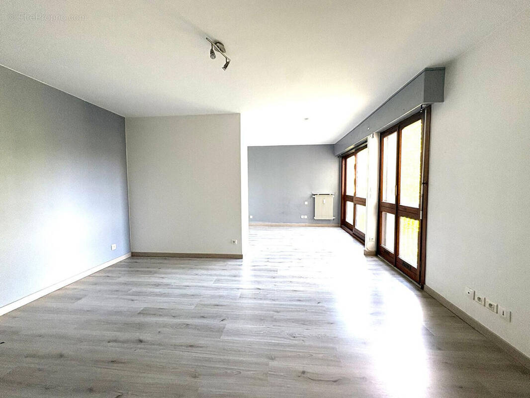 Appartement à SAINT-GRATIEN