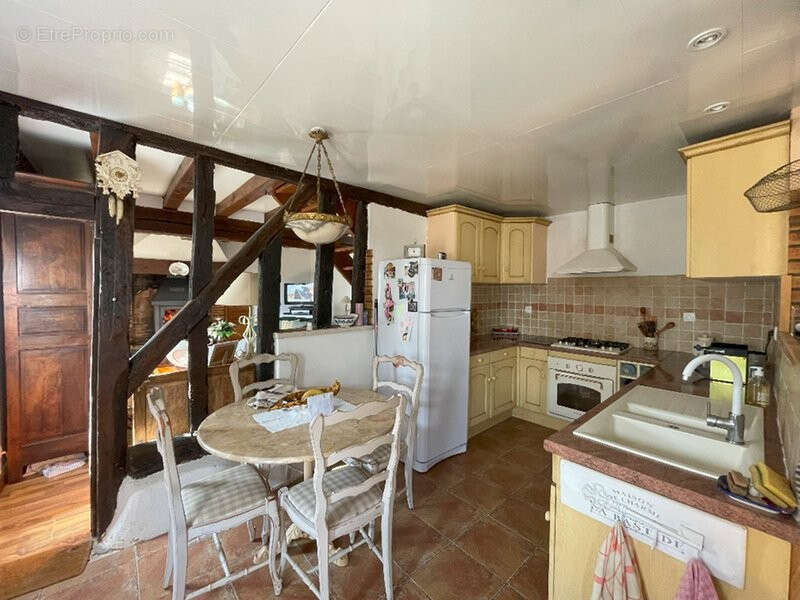 Maison à LA BAZOCHE-GOUET