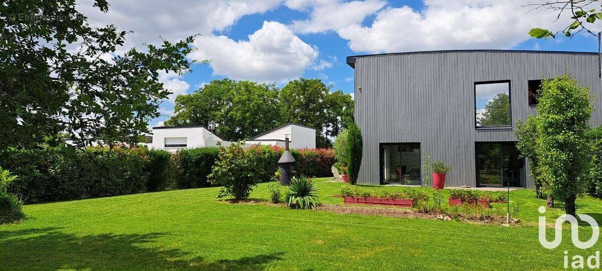 Photo 1 - Maison à CHAMBRAY-LES-TOURS
