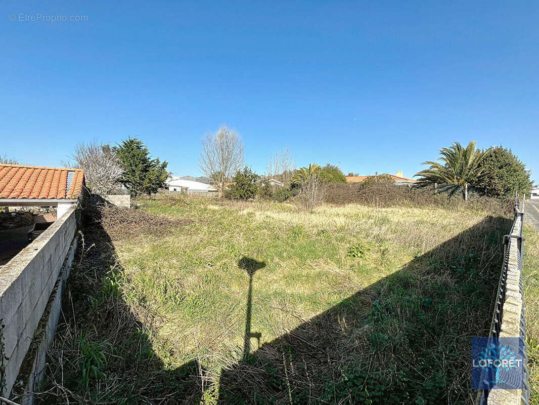 Terrain à BREM-SUR-MER