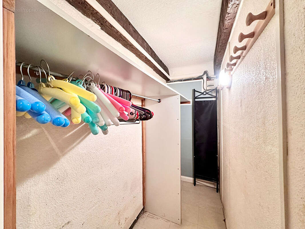 Appartement à MARSEILLE-5E