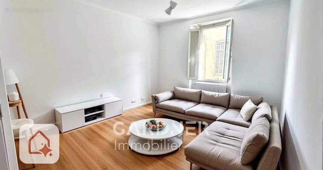 Appartement à AUBAGNE