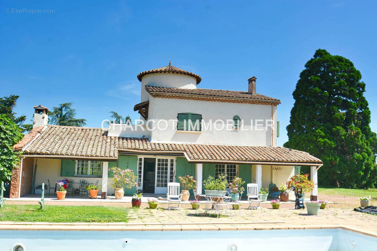 Maison à BRINDAS